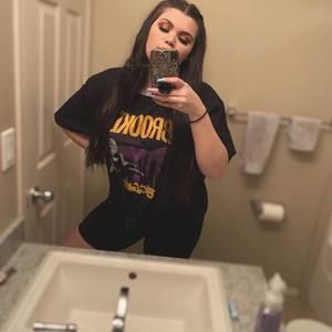 Meet your Posher, Mackenzie